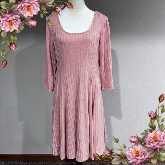 Torrid plus size 3/4 sleeve scoop neck skater style dress - Picture 1 of 13
